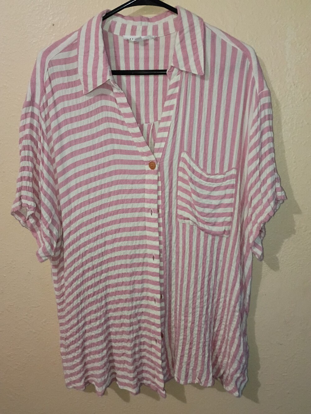 Jane and Delancey Size 1X Pink & White Striped Relaxed Button-Down Top